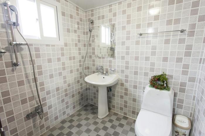 Danaharu Guesthouse Čondžu Exteriér fotografie